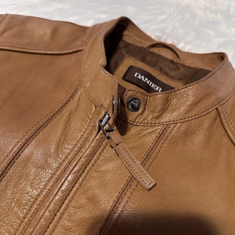 Danier Leatherjacket - image 7